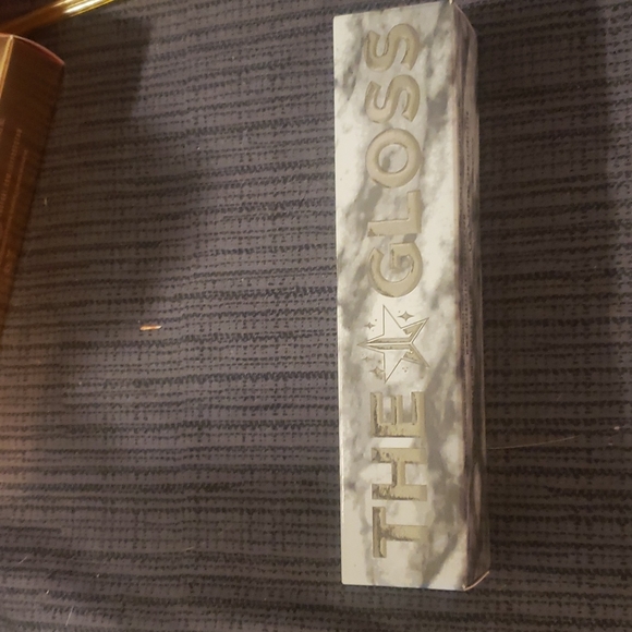 Never used Jeffree star the gloss in heavens gate - Picture 2 of 2